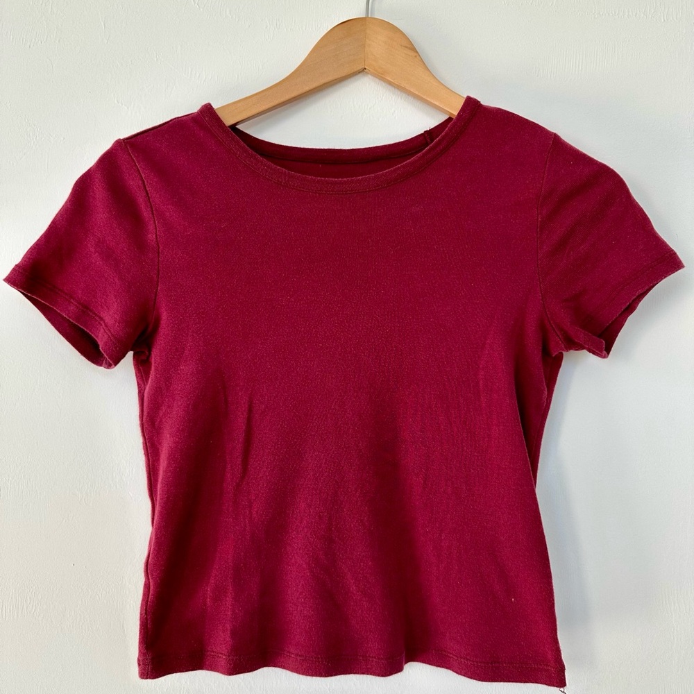 SO Shirt Women's SZ XS Vibrant Red Short Sleeve Tee